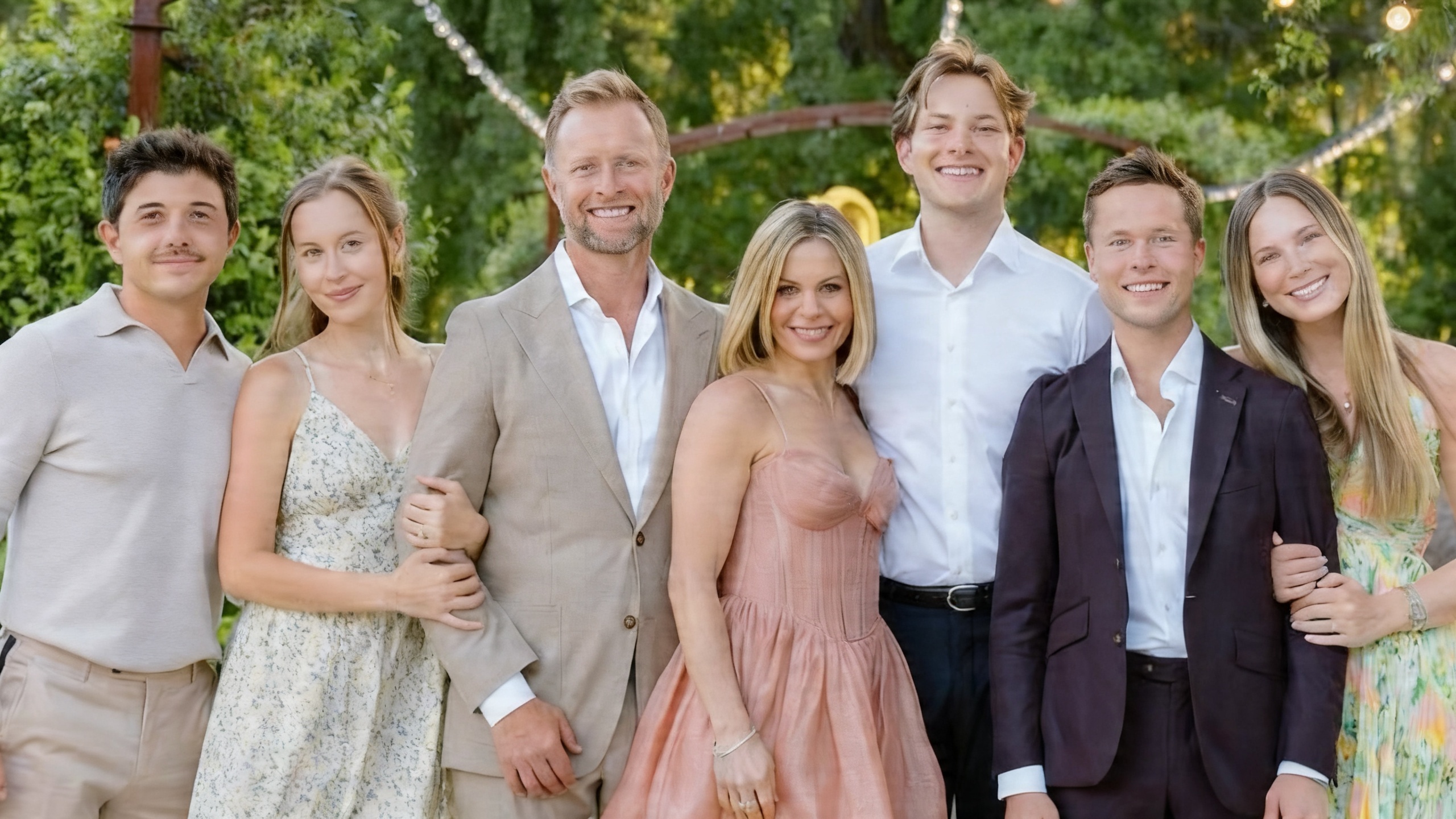 Three adult children and a new son-in-law: the current life of the Padres forzosos actress RUSSPAIN.com