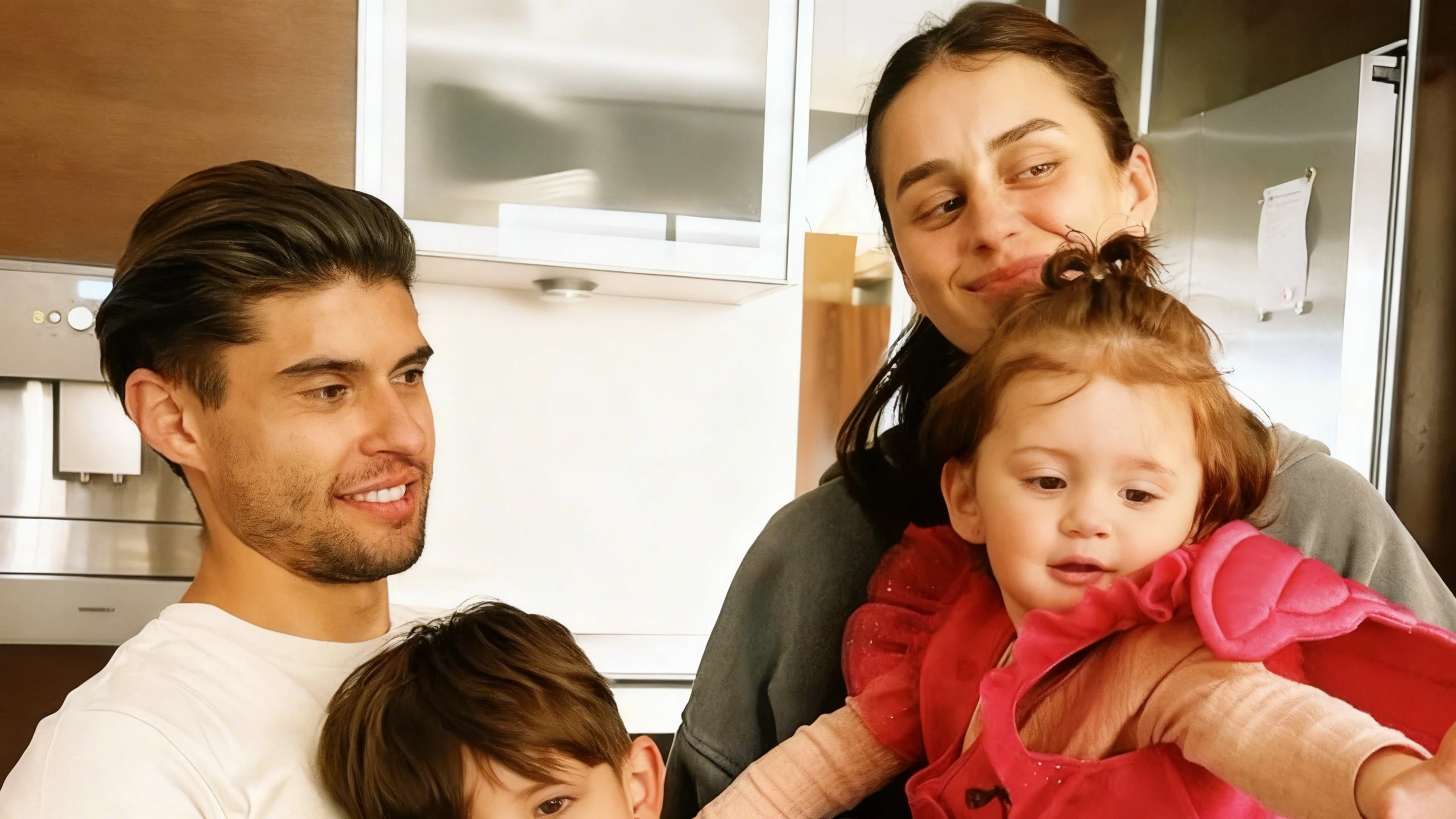 Nine years together Marina Romero and Javier Tudela through challenges and support RUSSPAIN.com