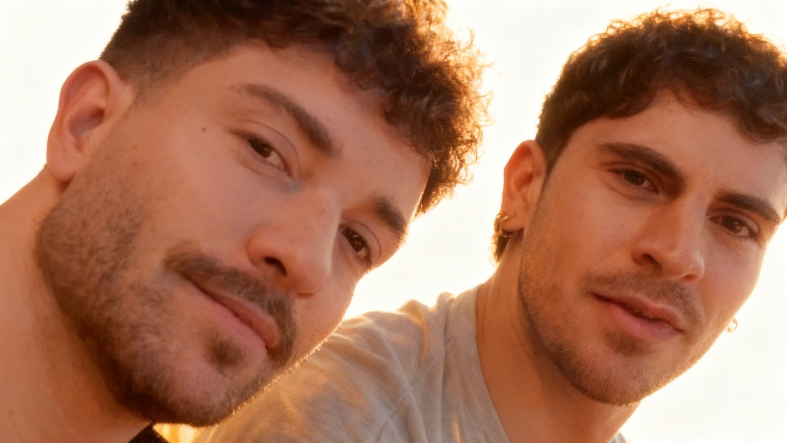 Public displays of affection How Pablo Alborán and Juan Sesma’s behavior has changed RUSSPAIN.com