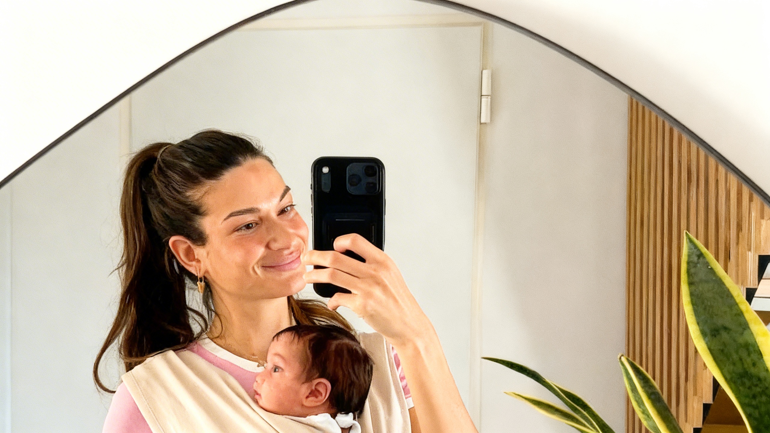 Estela Grande shares challenges of the first weeks with twins RUSSPAIN.com