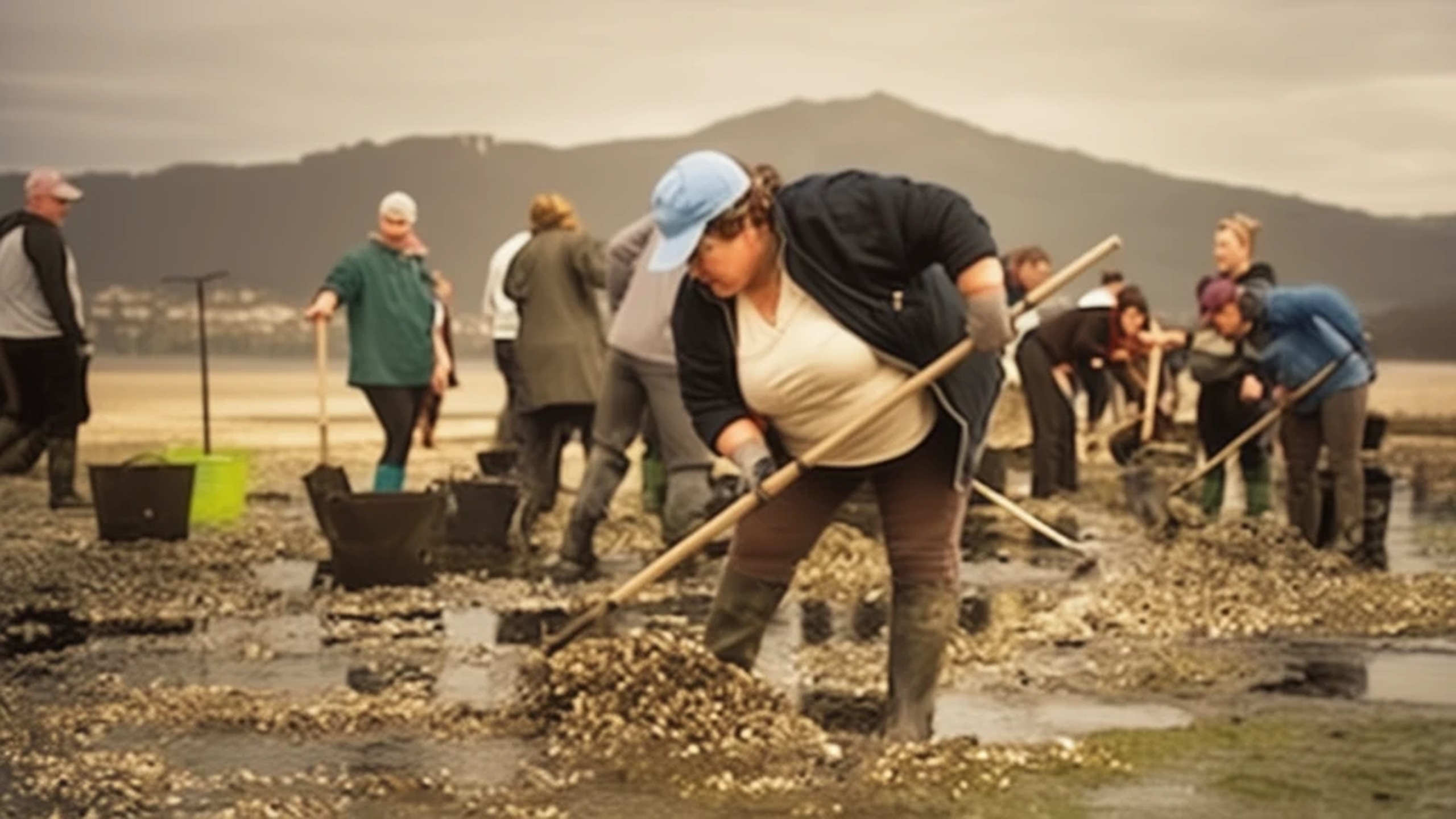 How winter storms are reshaping the work of Galicia's mariscadoras RUSSPAIN.com