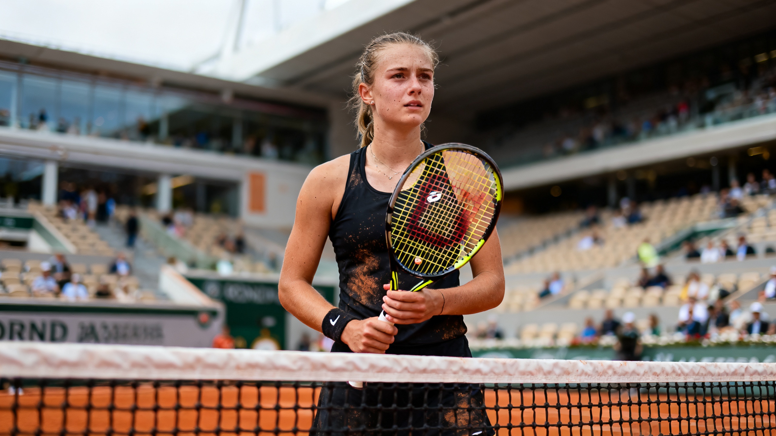 Polish tennis player makes surprise entry into Paris tournament's top 4 RUSSPAIN.com