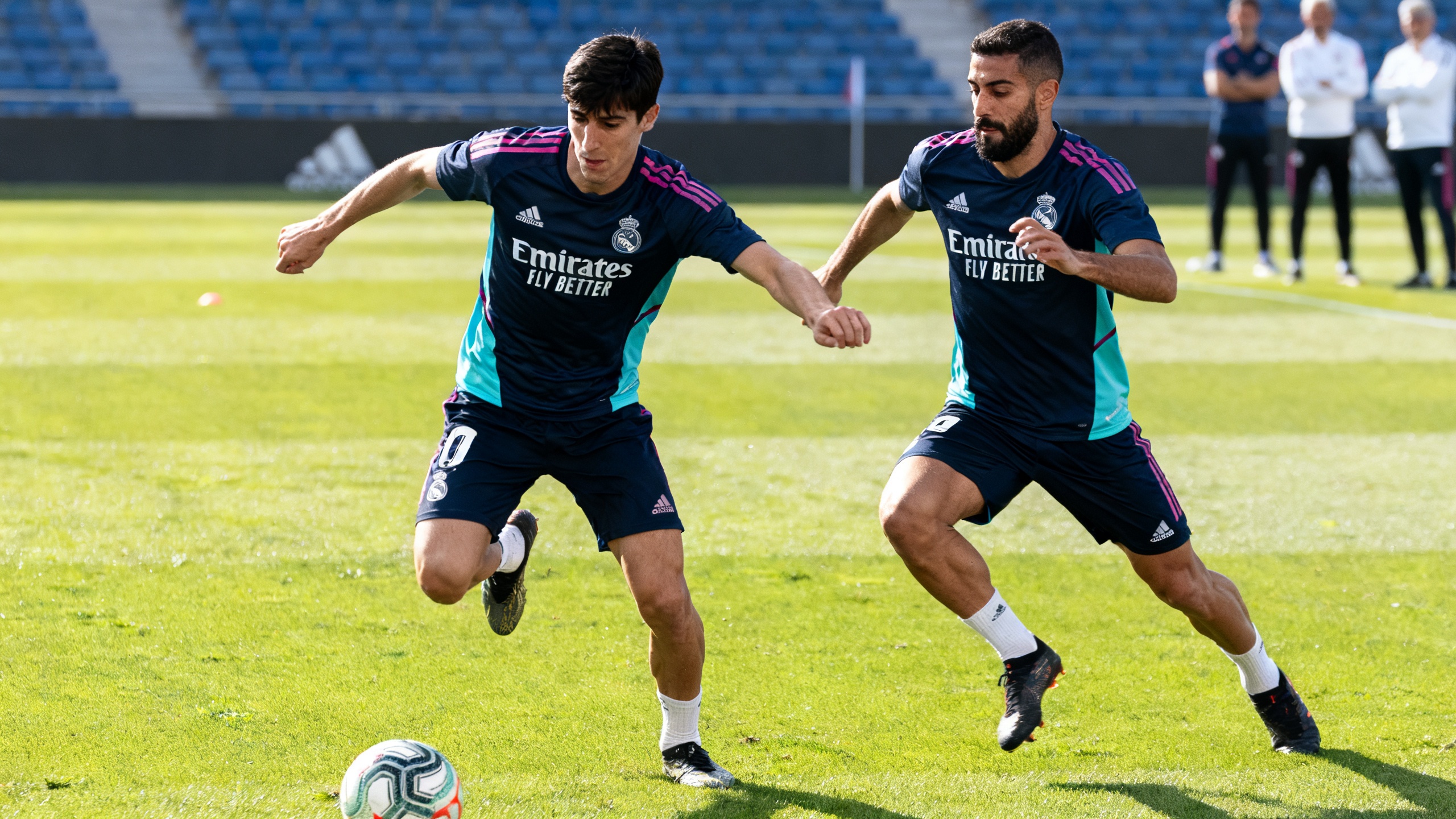 Transfer Race: Why Denzel Dumfries and Pedro Porro Are in the Spotlight RUSSPAIN.com