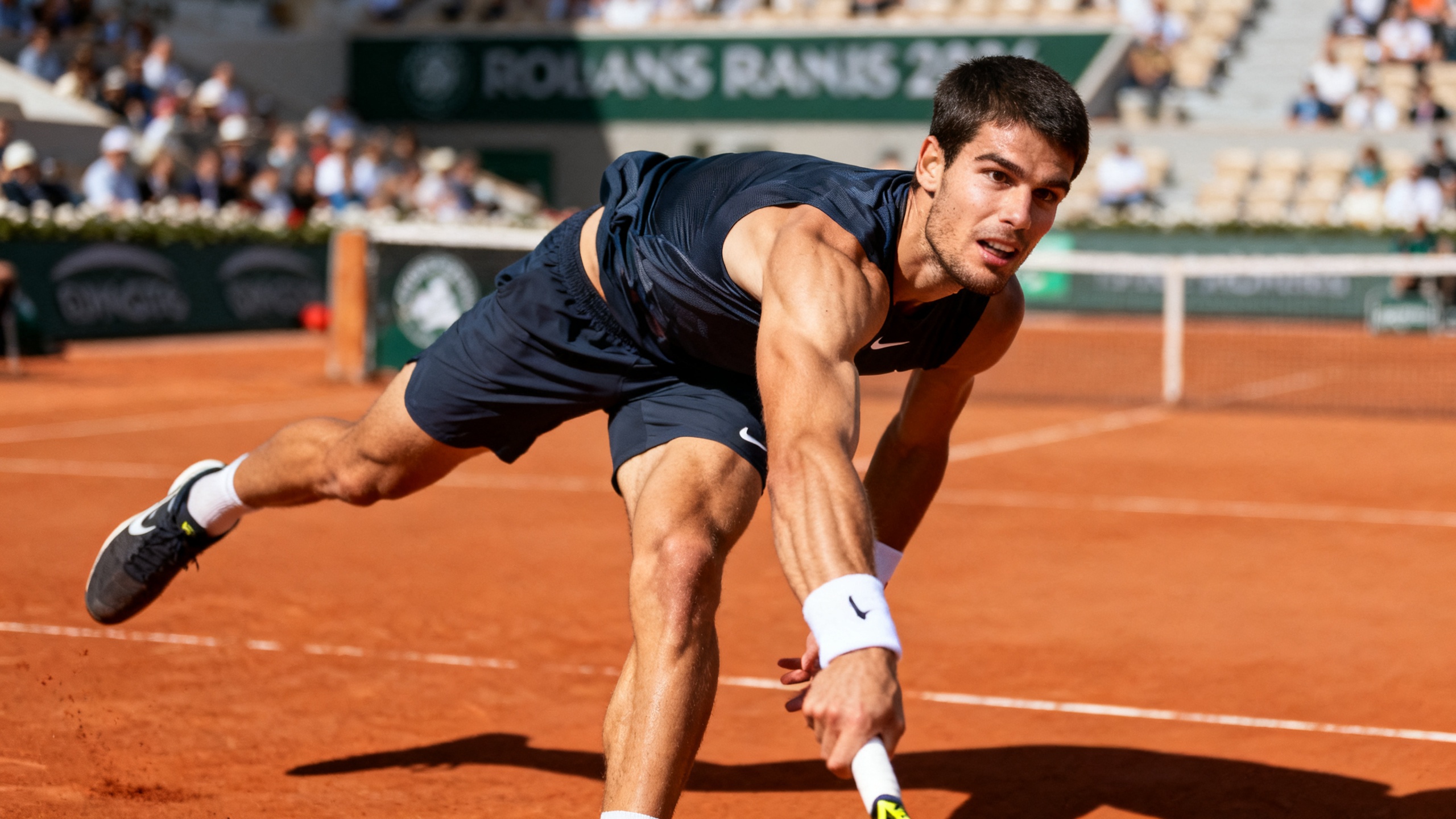 Paris hosts crucial matches featuring the world's top tennis players RUSSPAIN.com