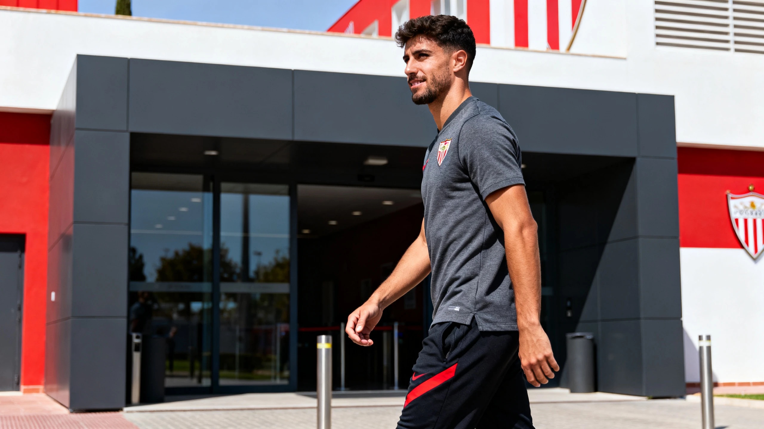 The club strengthens its midfield after a tough season and leadership changes RUSSPAIN.com