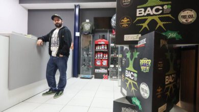 Álvaro Zamora, jefe de ventas internacionales de Leaf Life, en la sede madrileña de la empresa