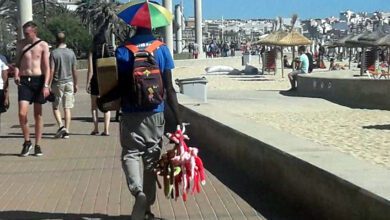 На Майорке впервые оштрафован турист за покупку у уличного торговца