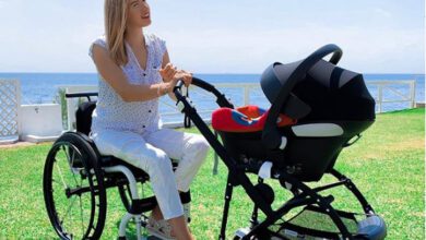 Звёздно-Русская Испания. Комиссарова взяла на пляж новорожденную дочь