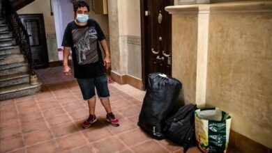 Uno de los hermanos desahuciados de la calle de Tenor Masini.