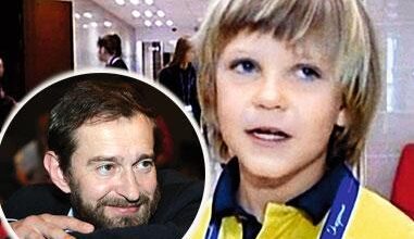 Иван, сын Хабенского забывает русский язык