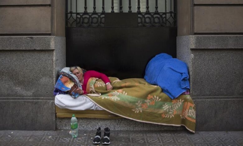 Район Ciutat Vella оказался наиболее популярным для ночлега среди бездомных в Барселоне