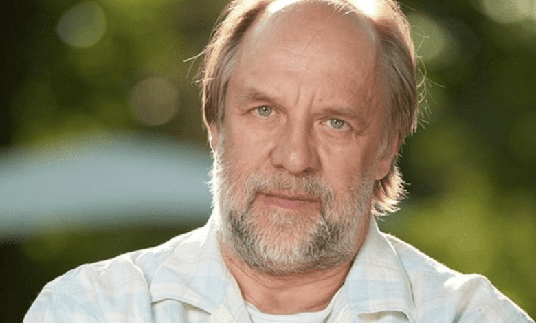 Актер Феклистов признался, что не планирует возвращаться из Испании в Россию