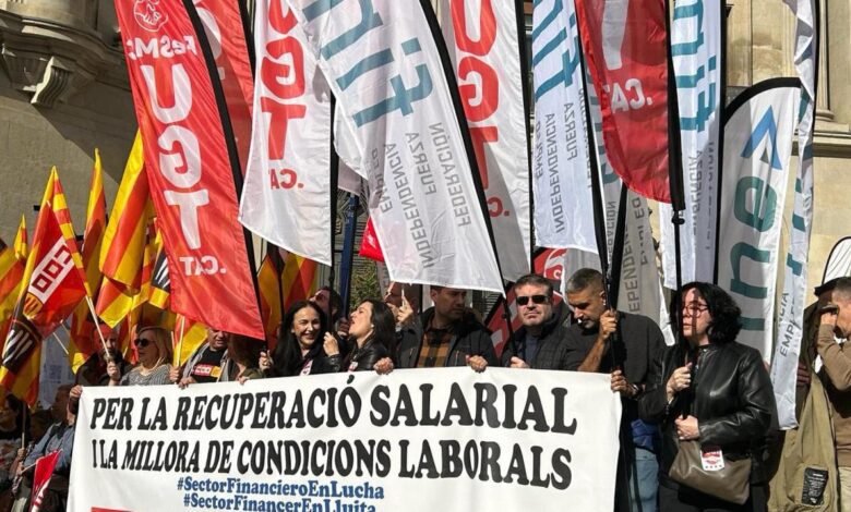 60 тысяч банковских работников в Испании объявили забастовку
