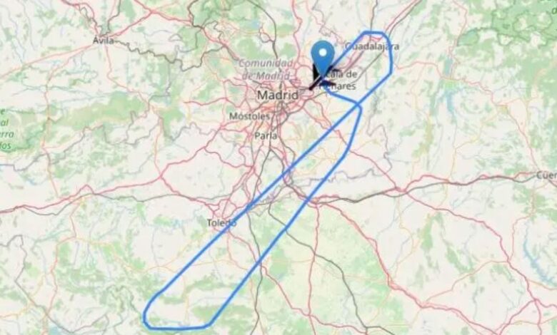 Технический сбой зафиксирован во время полета Педро Санчеса