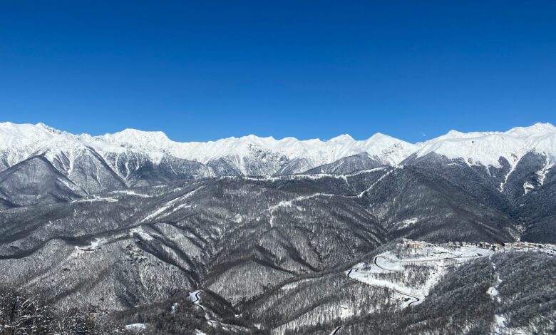 Российских альпинистов лишили медали из-за жалобы Испании