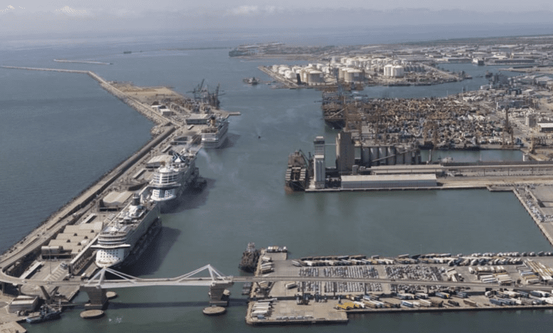 Порт Барселоны проведет день открытых дверей