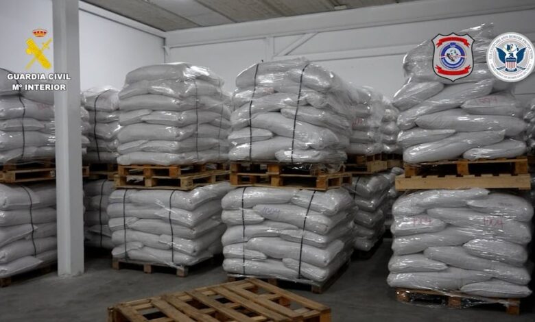 В порту Барселоны конфисковали рекордный объем наркотиков