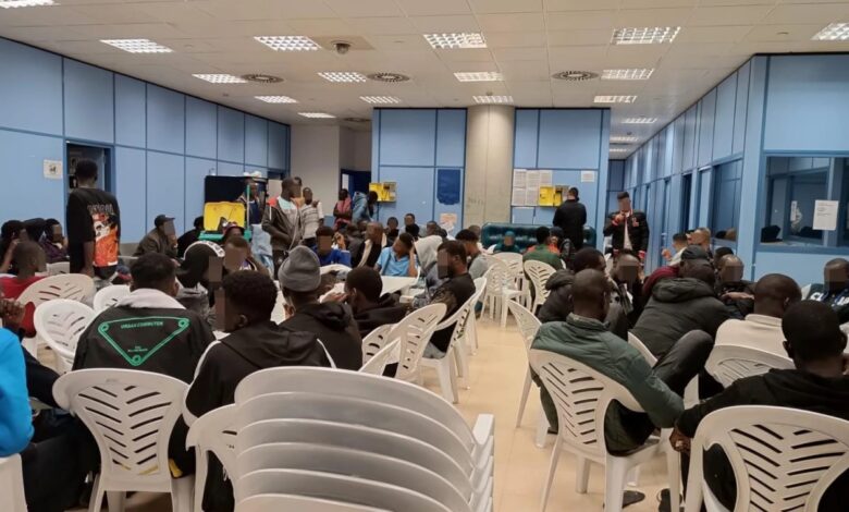 В Барахас открыли новый зал из-за наплыва мигрантов