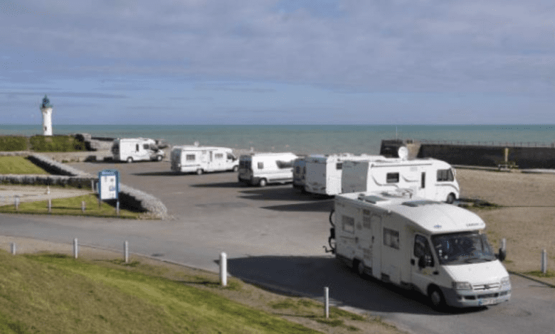 В Кастельоне нашли туристку с ножевыми ранениями в автофургоне