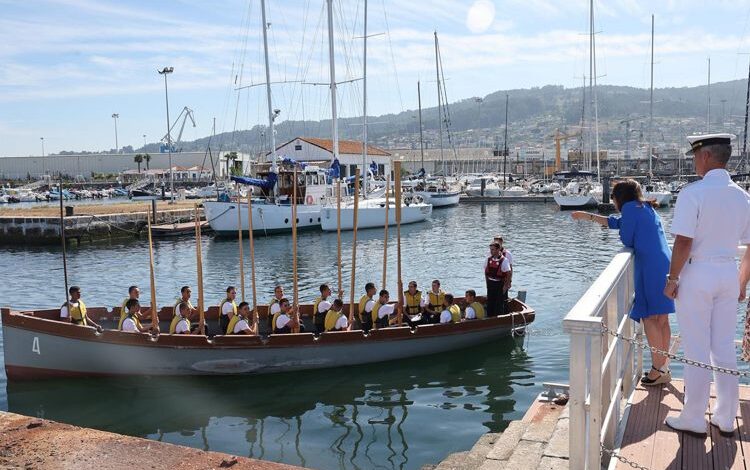 Военно-морская школа Марин перед приездом принцессы Астурийской