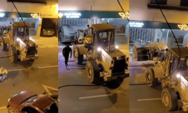 В Сарагосе попытались ограбить банк с экскаватором и кабриолетом