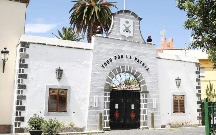 Ответ Мадрида на канарский иммиграционный кризис: военный объект — нелегалам