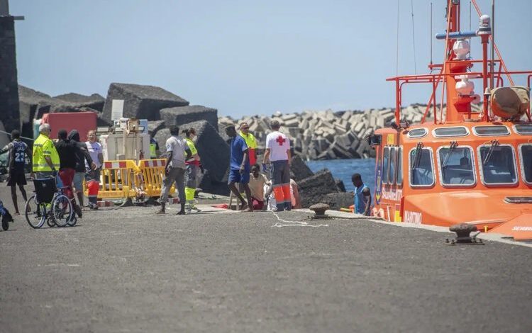 «Бунт на корабле»: отказ Эль-Йерро от превращения Ла-Эстака в приют для нелегальных иммигрантов