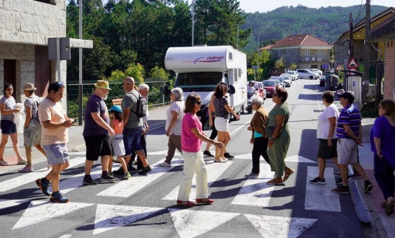 В Галисии заняли пешеходные переходы в знак протеста против туристов