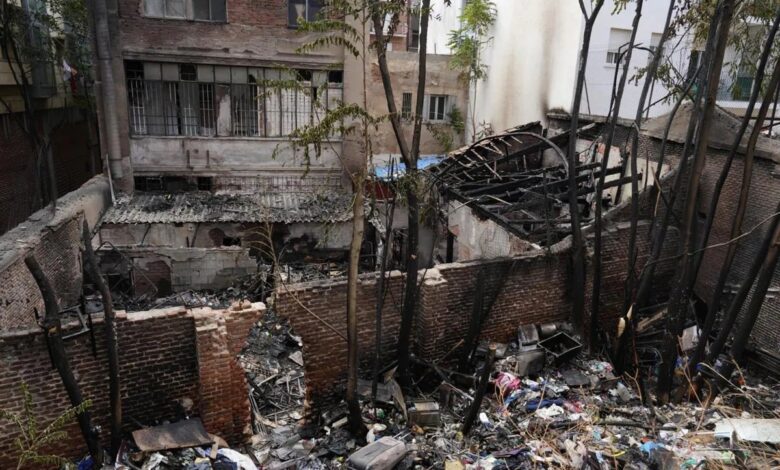 Сквоттеры в Тетуане заняли здание после пожара