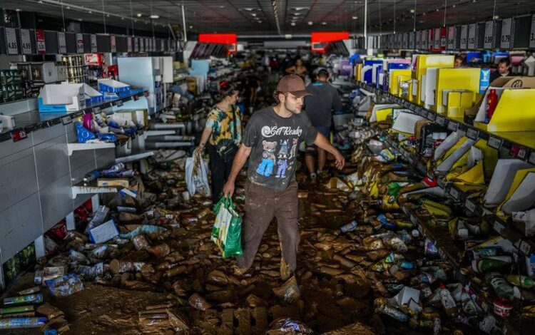 Почему наводнение в Валенсии оказалось таким смертоносным? Уже 155 человек