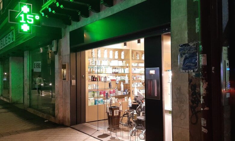 В Вальядолиде мужчина пытался ограбить аптеку, чтобы вернуться в тюрьму