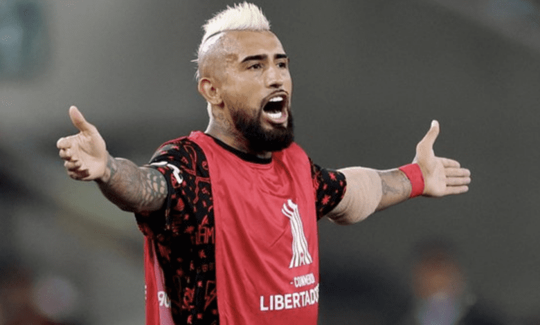 Экс-игрока «Барселоны» обвинили в насилии