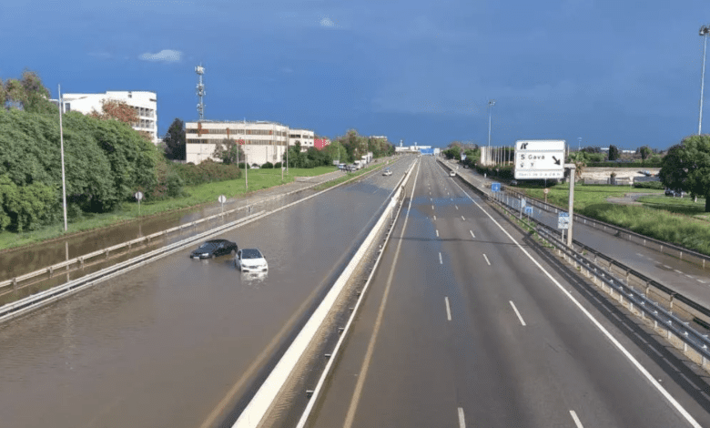 В аэропорту Барселоны отменили около 70 рейсов из-за непогоды