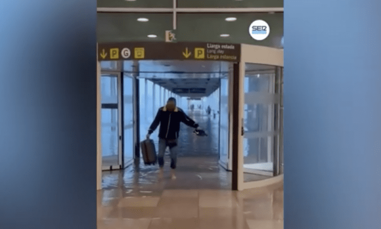 Аэропорт Эль-Прат затопило после дождей