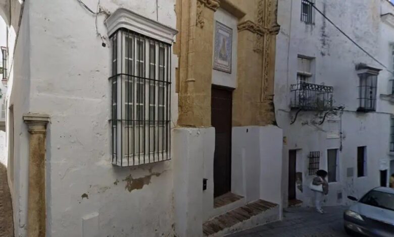 Британец хотел купить «дом мечты» в Кадисе, но теперь делит кухню с соседями