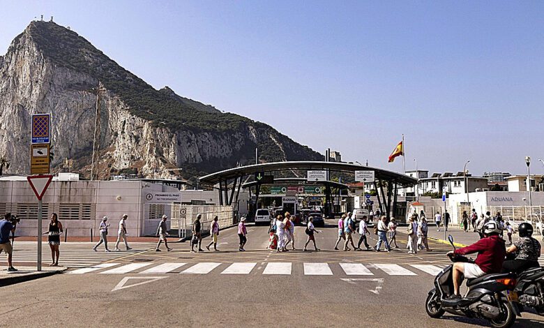 Испания получит контроль над визами для Гибралтара в рамках Шенгена