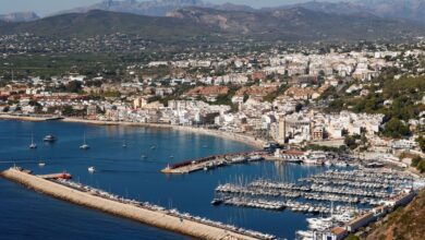 Пляжи Хавеи страдают от нашествия яхт: отсутствие буев угрожает морской экосистеме