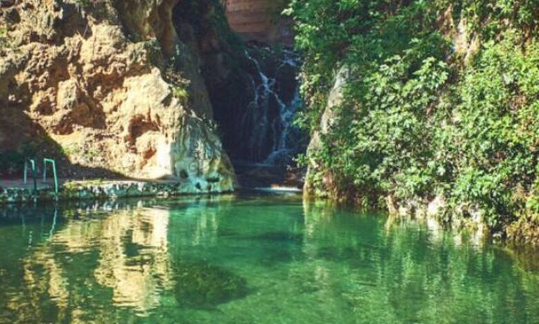 Кристально чистая природная купальня в сердце Кастилии-Ла-Манча