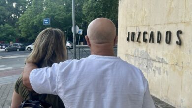 Семья из Марбельи потеряла связь с дочерьми после терапии: суд оправдал родителей