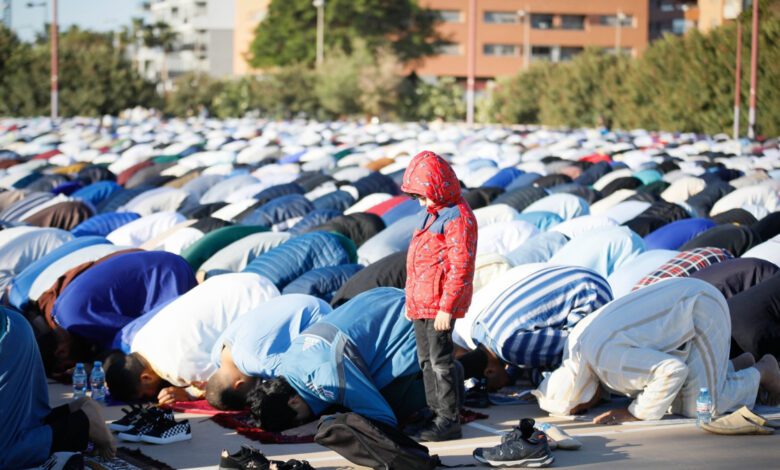 Власти Испании отслеживают рост враждебных высказываний после запрета мусульманских праздников в Хумилье