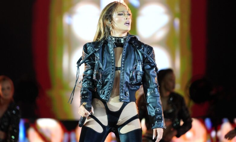 Дженнифер Лопес в Испании: тур 2025 года запомнился не только музыкой, но и нарядами в стиле Шер