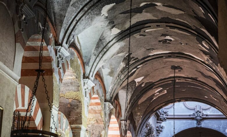 Пожар в Мескита-Кафедральном соборе Кордовы вызвал вопросы о безопасности памятника