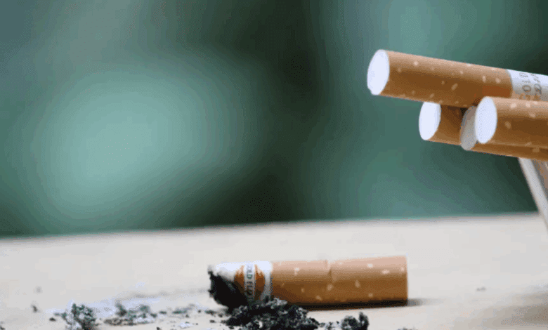 Что делать, если сосед выбрасывает пепел и окурки на ваш балкон в Испании