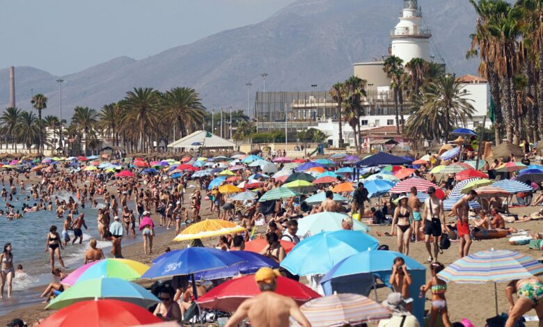 Шесть регионов Испании объявили тревогу из-за экстремальной жары: температура превысит 40 градусов