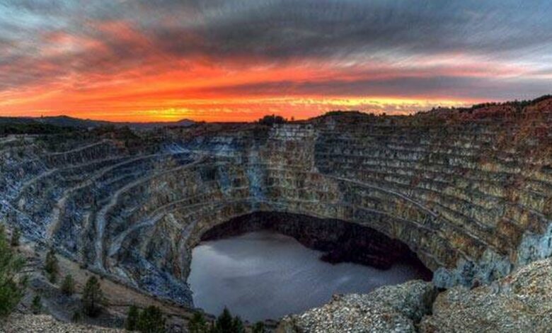 Марсианские пейзажи в Уэльве: как наследие горнодобывающей промышленности создало уникальное туристическое направление в Испании