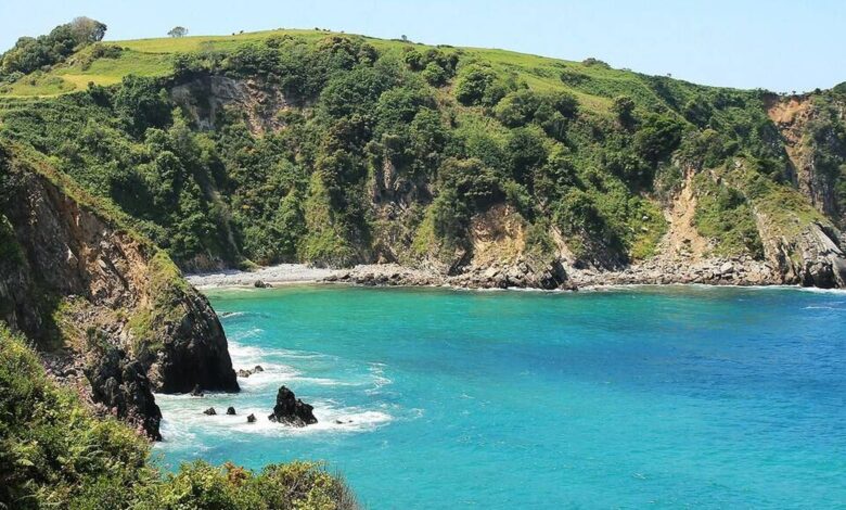 Кантабрийская деревня Печон: National Geographic открывает затерянный мир с утесами, древними лесами и исчезающими пляжами