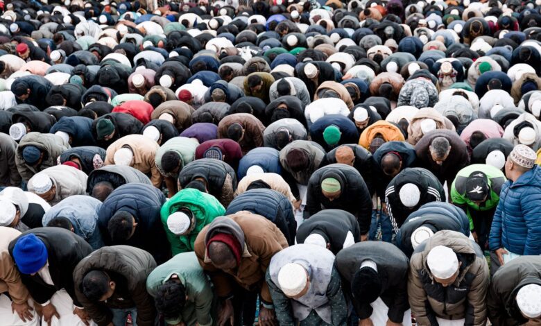 Мусульманская община в Хумилье оспорит запрет на проведение религиозных мероприятий в муниципальных зданиях