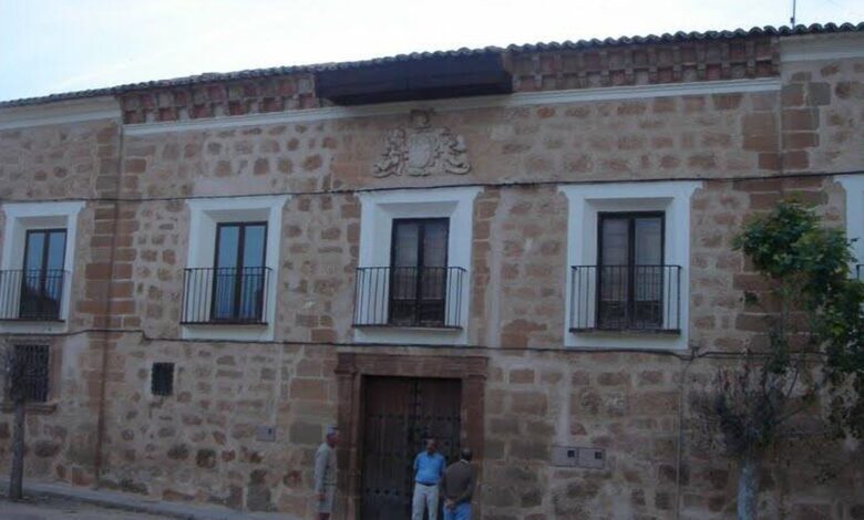 Тихая деревня в испанской глубинке привлекает новых жителей, уставших от городской суеты и ищущих аутентичную жизнь