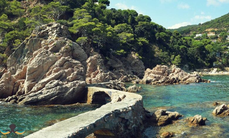 National Geographic открыл скрытую жемчужину Коста-Бравы: бухта с уникальной каменной тропой над морем