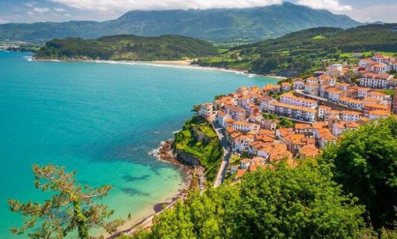 Lastres: The Cinematic Jewel of Asturias Where the Cantabrian Sea Meets an Authentic Fishing Village